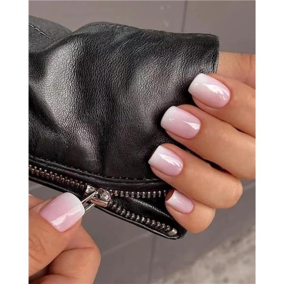 LADYING 24 PCS Blusher Square Press on Nails Short Gradient Color French Fake